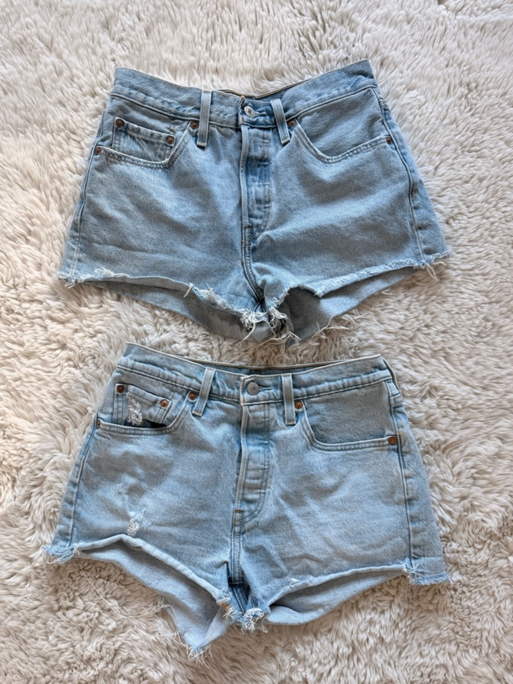 Levi’s 501 shorts size 27